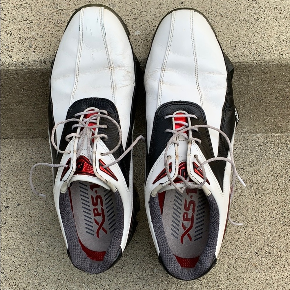 FootJoy Mens golf shoes